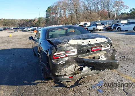 2020 Dodge Challenger Sxt z USA, uszkodzony, nr VIN 2C3CDZAG4LH243381